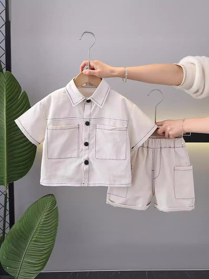 Completo Estivo Bambino: Camicia e Pantaloncini con Cuciture a Contrasto