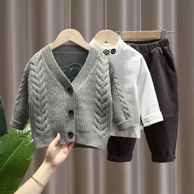 Completo maglia con orsetto ricamato + pantaloni – 2 varianti