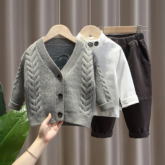 Completo maglia con orsetto ricamato + pantaloni – 2 varianti