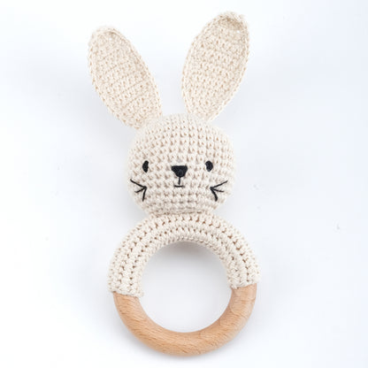 Sonaglio neonato in legno e cotone all’uncinetto – Animali handmade