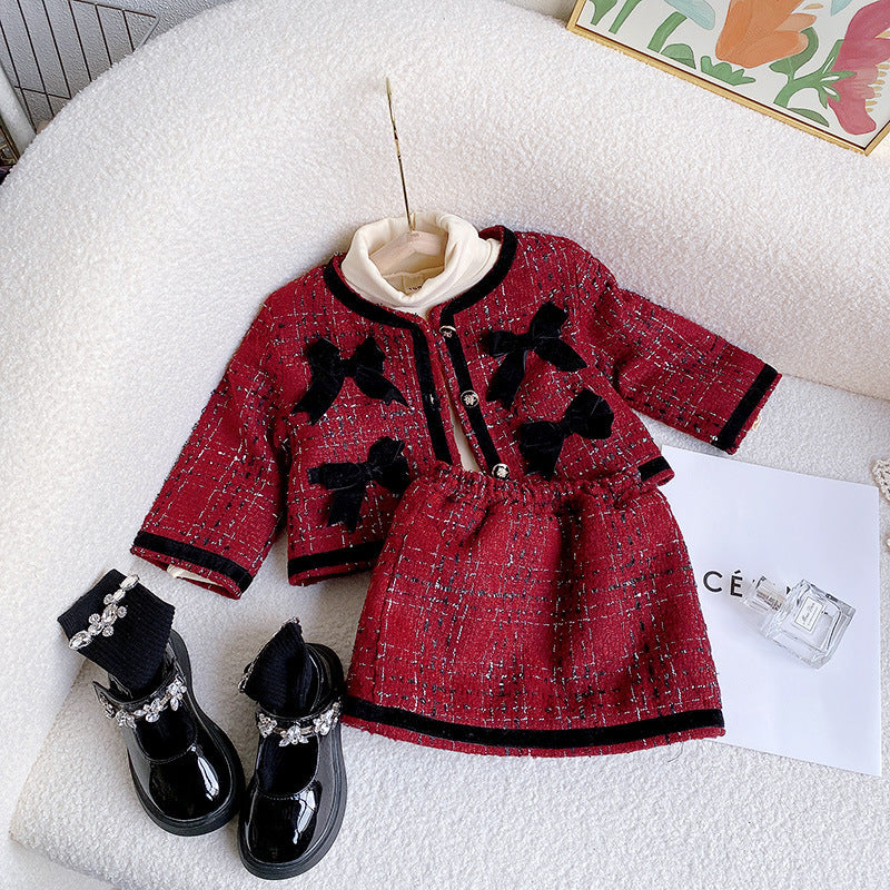 Set Bambina Elegante in Tweed Rosso 2 Pezzi – Giacca con Fiocchi e Gonna