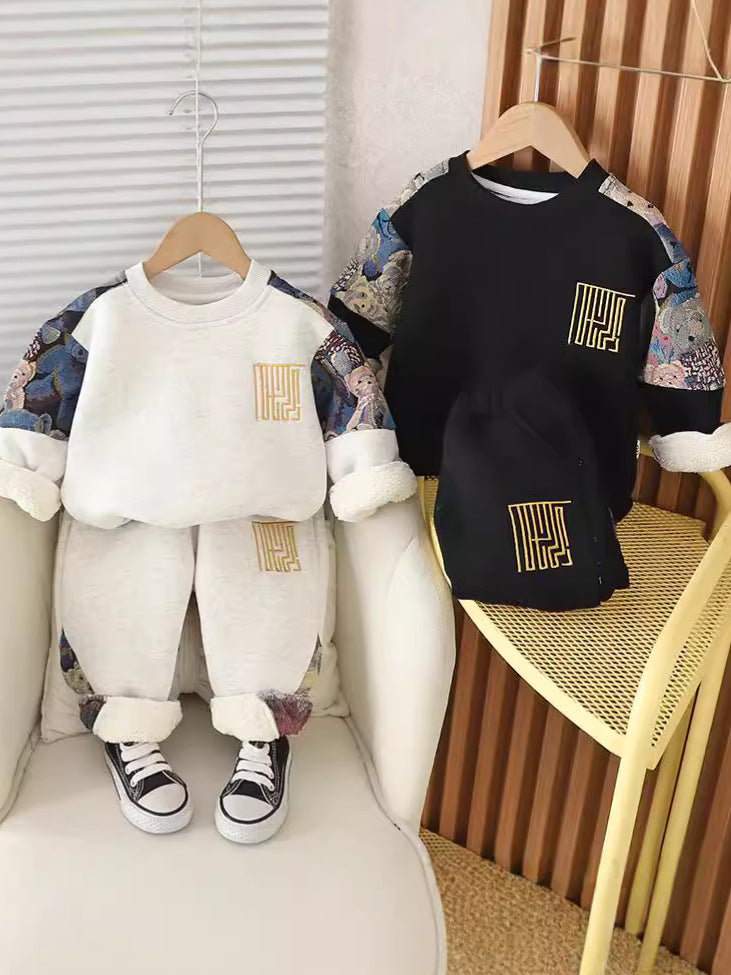 Completo Invernale Bambino con Dettagli Fantasia   Nero o Bianco