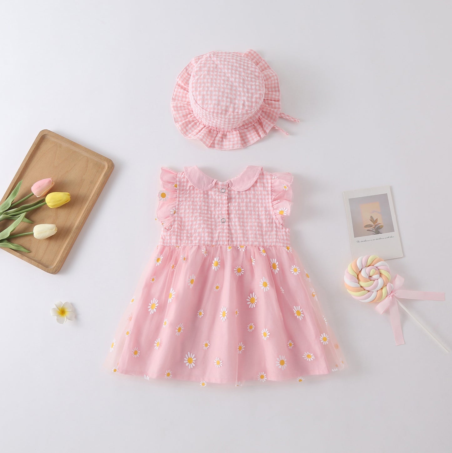 Abito Rosa Elegante con Fiocco Bianco e Cappello Coordinato per Bambina