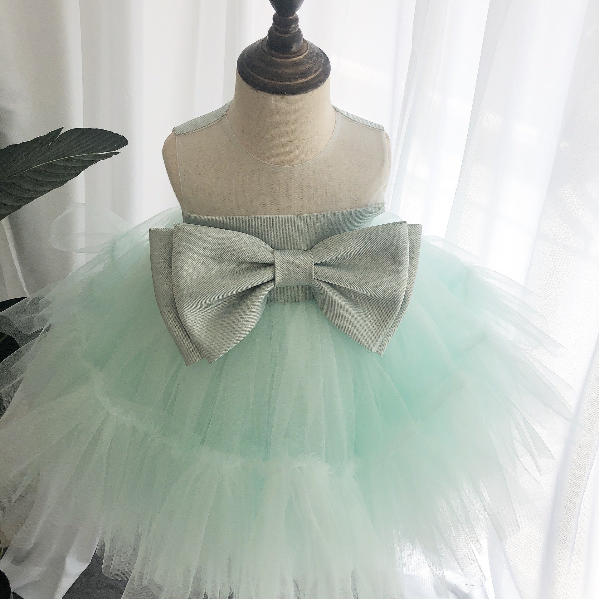 Abito da Cerimonia Bambina in Tulle Verde Menta con Maxi Fiocco