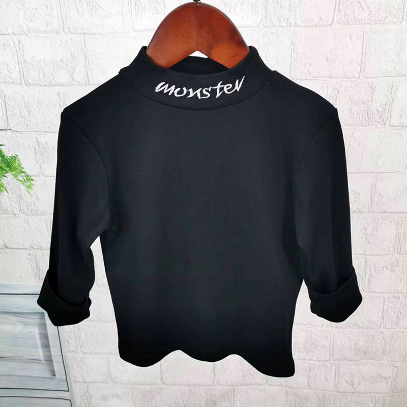 Completo Bimbo Street Style – Giacca Jeans con Simboli, T-shirt Nera e Pantaloni Neri