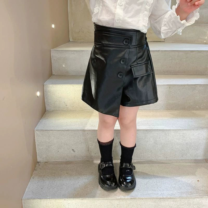 Gonna-pantaloncino ecopelle – Autunno/ Invernale