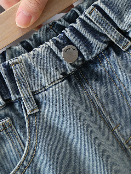 Jeans Bambino con Tasca Ricamata Orsetto – Denim Casual