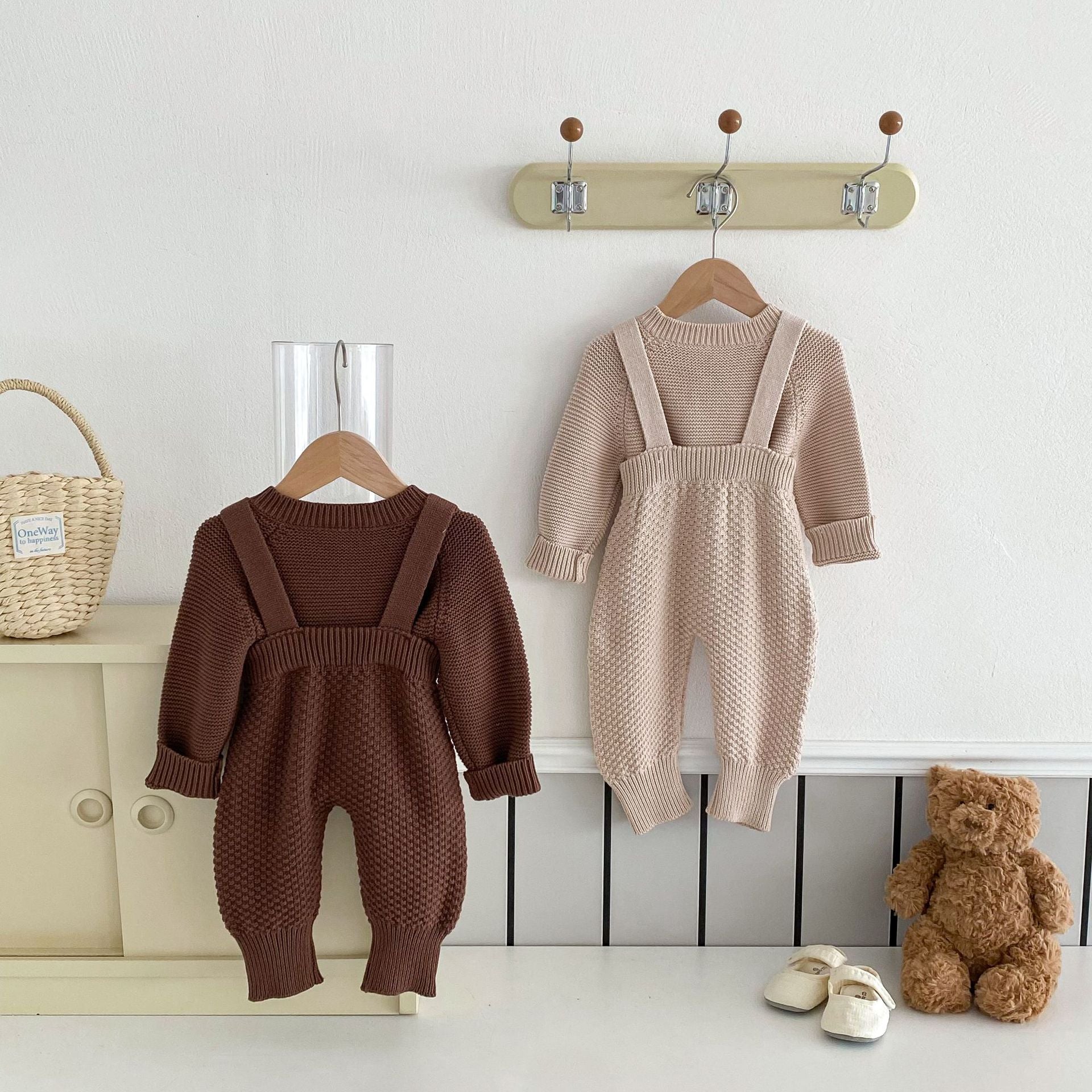 Salopette Bimba  in Maglia Calda con Bretelle