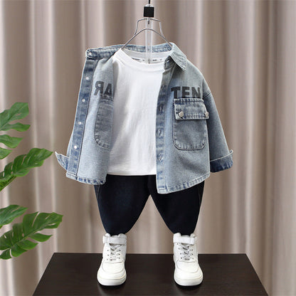 Completo Casual Bambino – Giacca Jeans, T-Shirt e Pantaloni Neri