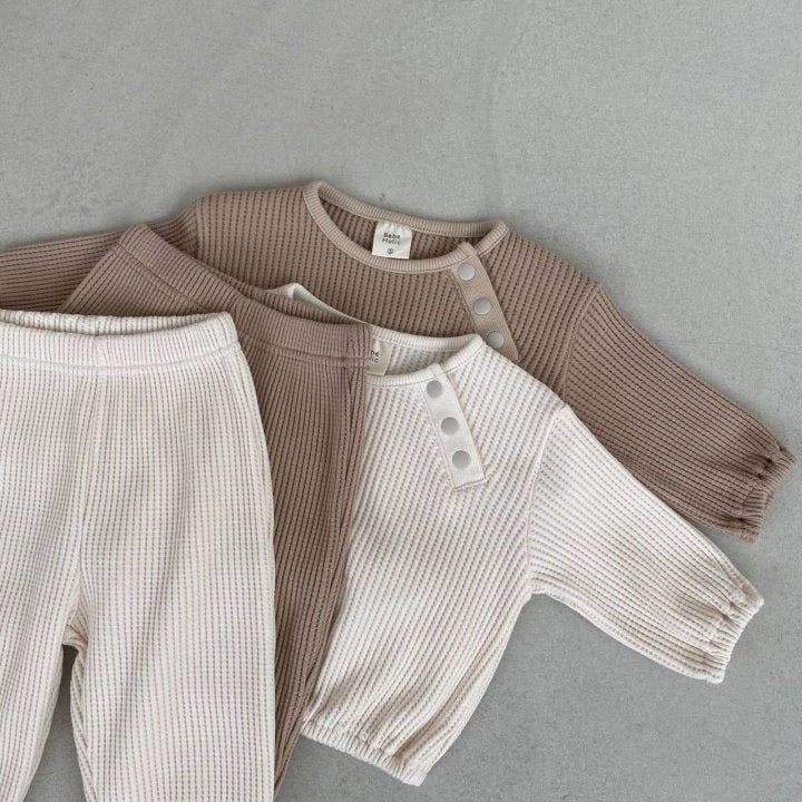 Completo Bimba/Bimbo "Teddy & Flower" – Felpa e Pantaloni con Stampa Orsetti e Margherite (Copia)