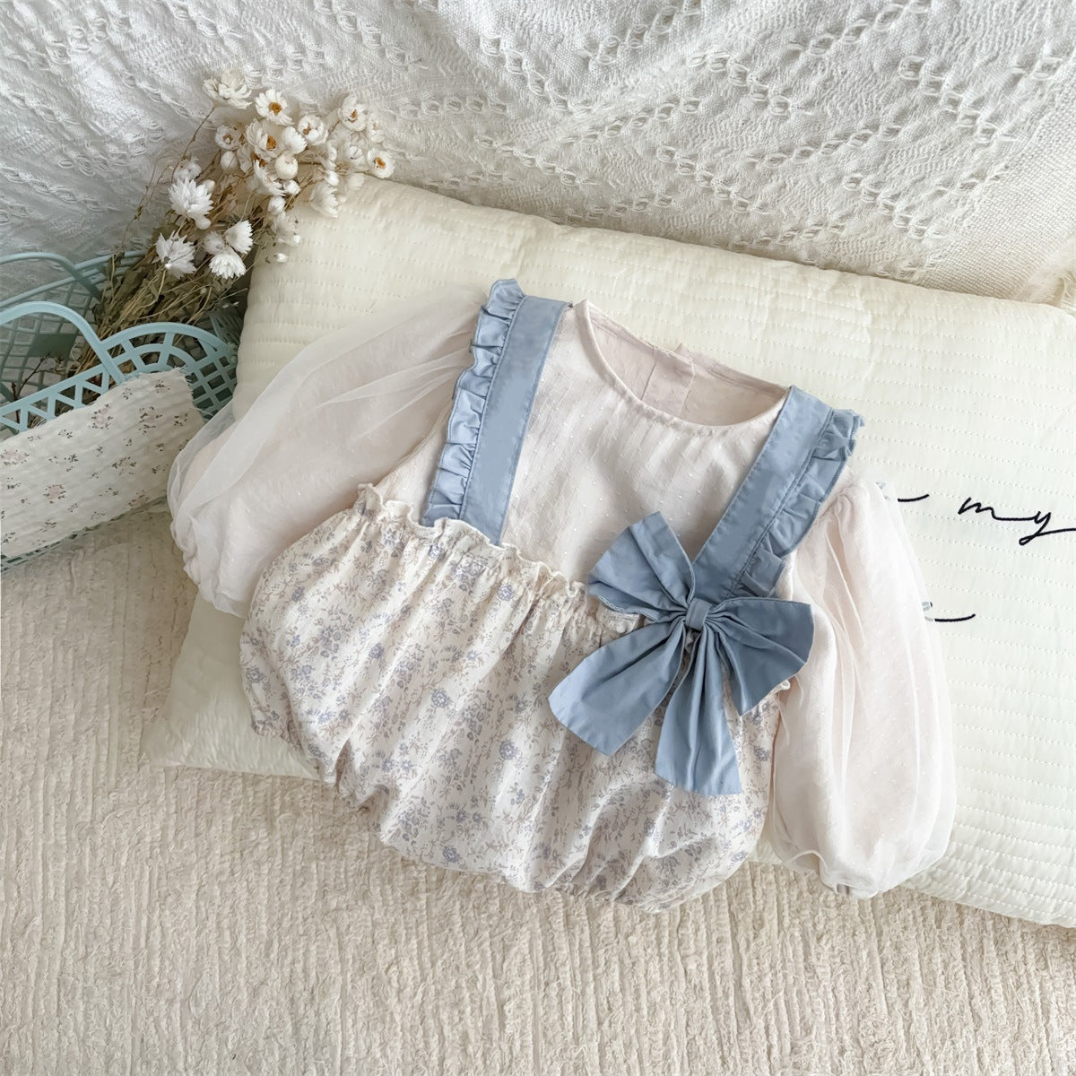 Completo Neonata con Maniche in Tulle e Fiocco