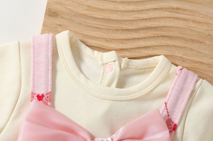 Pagliaccetto bimba con  fiocco rosa e cappellino