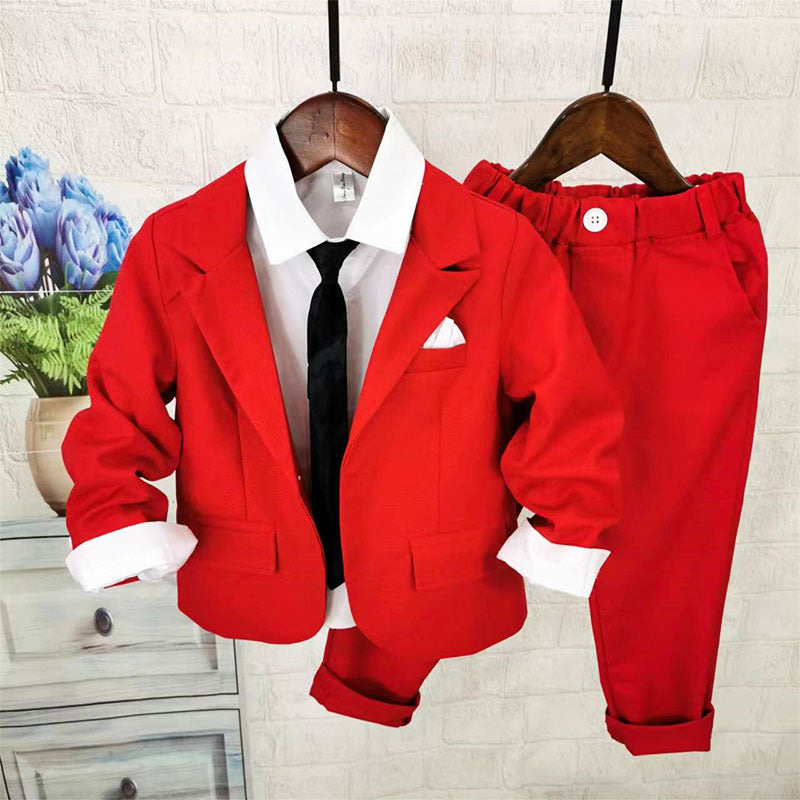Completo Elegante Bambino 3 Pezzi – Giacca Rossa + Camicia Bianca + Pantaloni + Cravatta/Papillon