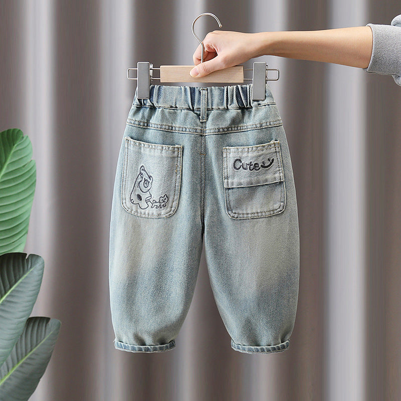 Jeans Bambino con Tasca Ricamata "Cute" – Denim Casual