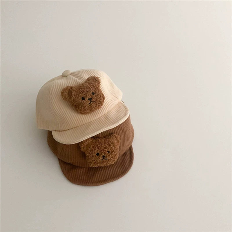 Cappellino Bimbo con Orsetto in Peluche – Vari Colori