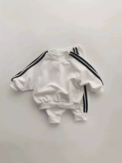 Completo Sportivo Bimbo/Bimba con Bande Laterali