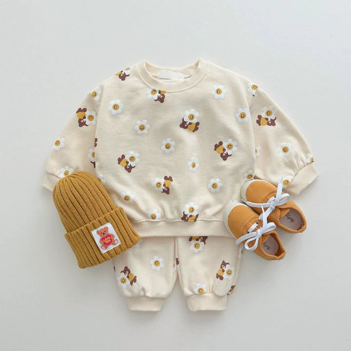 Completo Bimba/Bimbo "Teddy & Flower" – Felpa e Pantaloni con Stampa Orsetti e Margherite