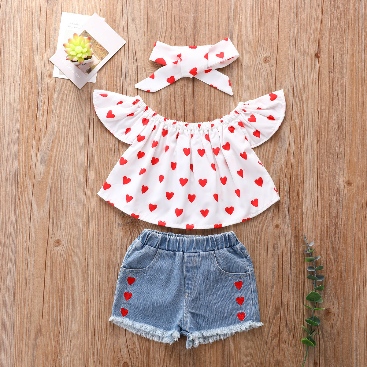 Set Estivo Bambina  Top a Cuori, Shorts in Denim e Fascia