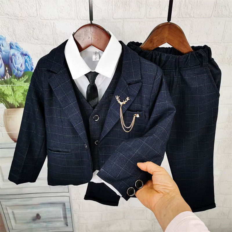 Completo Elegante Bambino 4 Pezzi – Giacca, Gilet e Pantaloni Nero con Cravatta