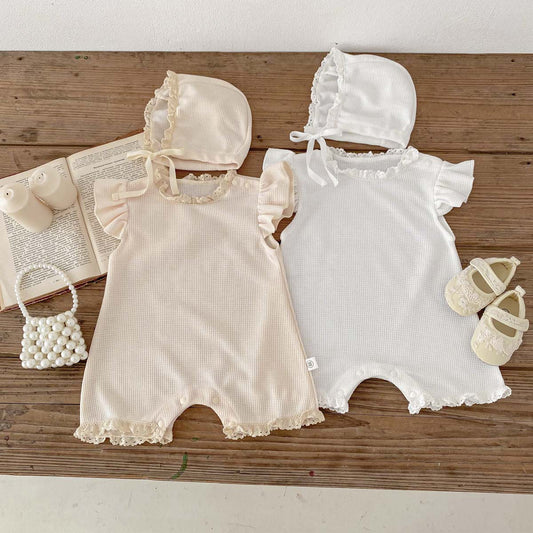 Tutina neonata con cuffietta coordinata  Eleganza e comfort estivo