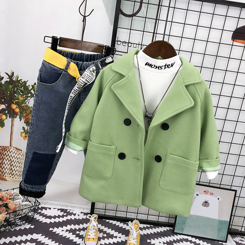 Completo Bambino Invernale 3 Pezzi – Cappotto Doppiopetto + Felpa Collo Alto + Jeans Elasticizzati