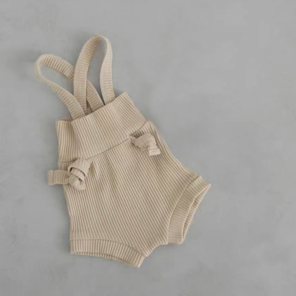 Salopette in Maglia a Coste con Fiocco