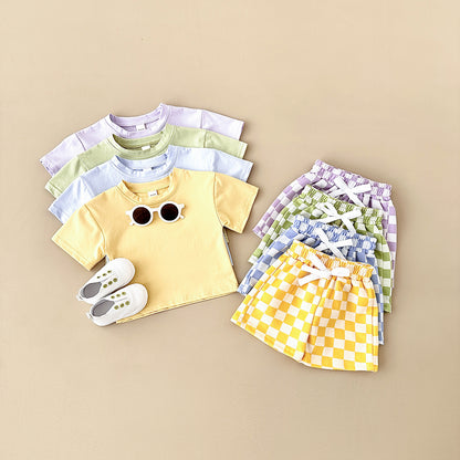 Completo Estivo Bambino  T-Shirt Monocolore e Shorts a Scacchi