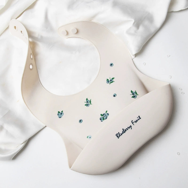 Bavetta in Silicone con Tasca – Blueberry Fruit, Antigoccia e Regolabile