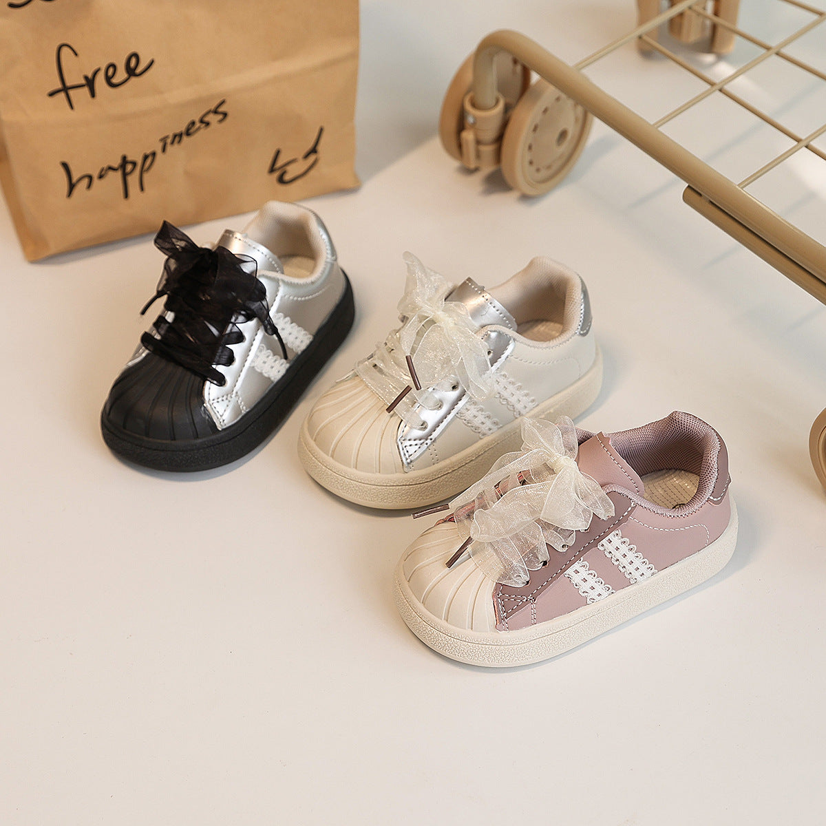Sneakers Bambina con Punta Rinforzata e Lacci in Organza