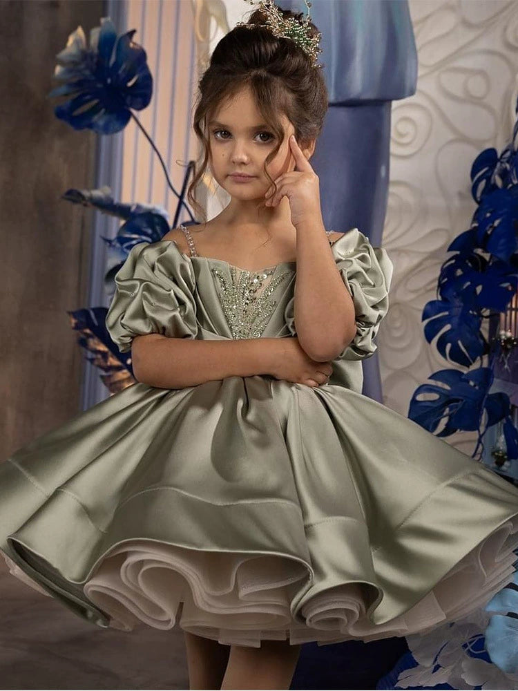 Abito Principessa Satinato con Maniche a Sbuffo e Gonna Voluminosa