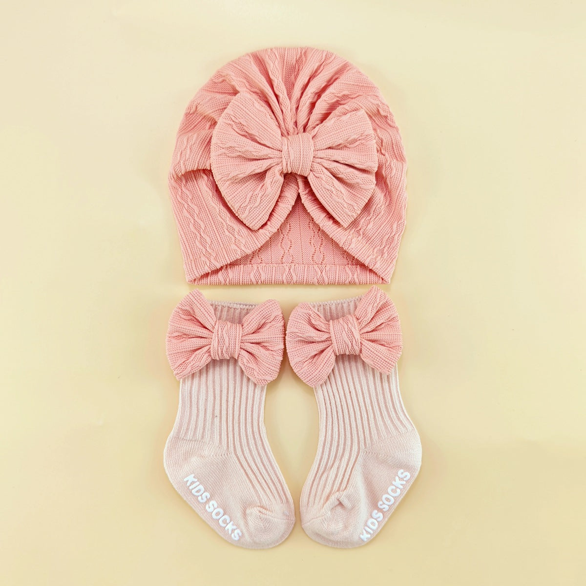 Set Cappellino Turbante + Calzini con Fiocco – Neonato