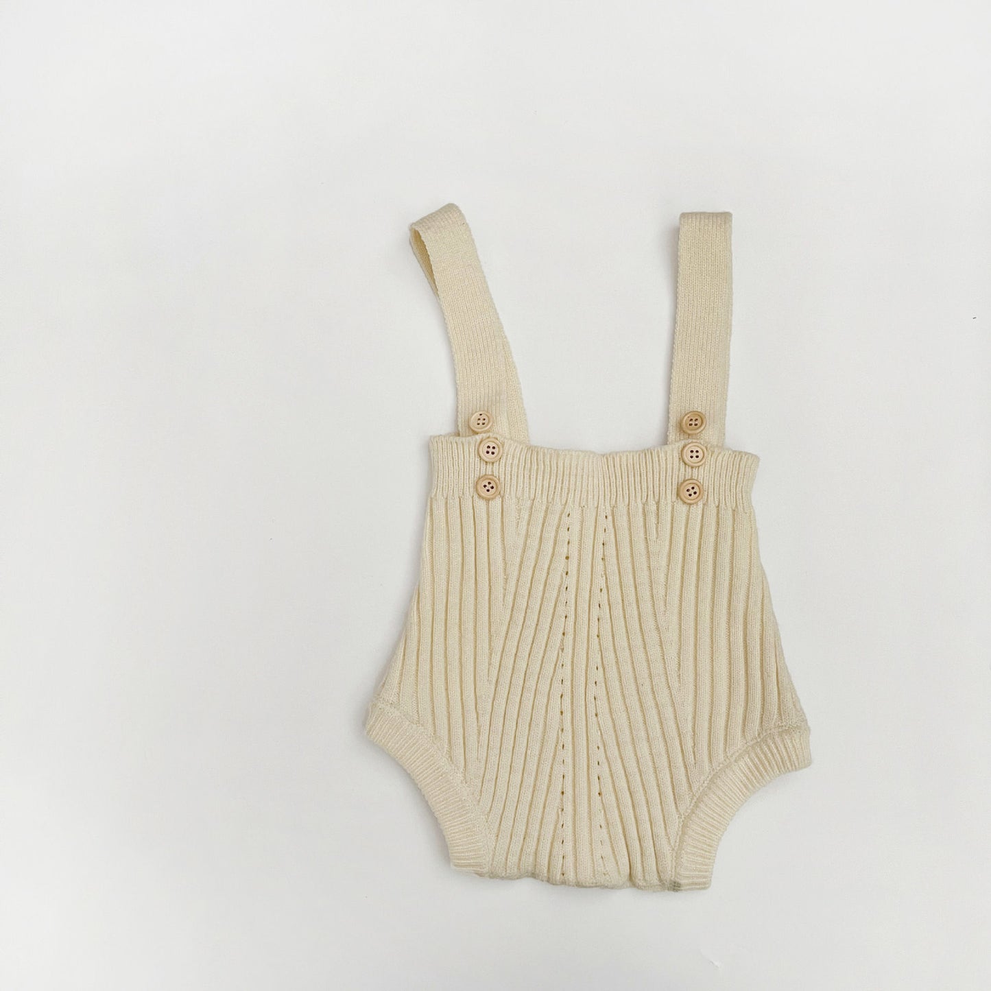 Salopette Neutra in maglia con bretelline e bottoni – vari colori