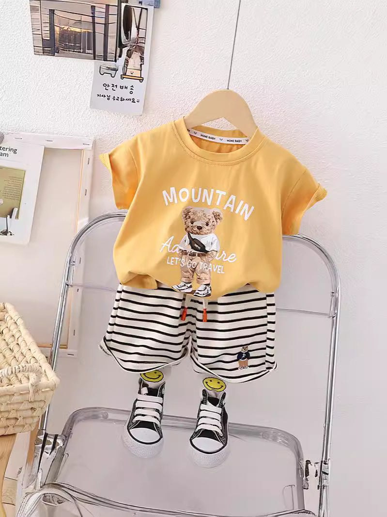 Completo Estivo Bimbo con T-shirt Stampa Orsetto e Pantaloncini a Righe