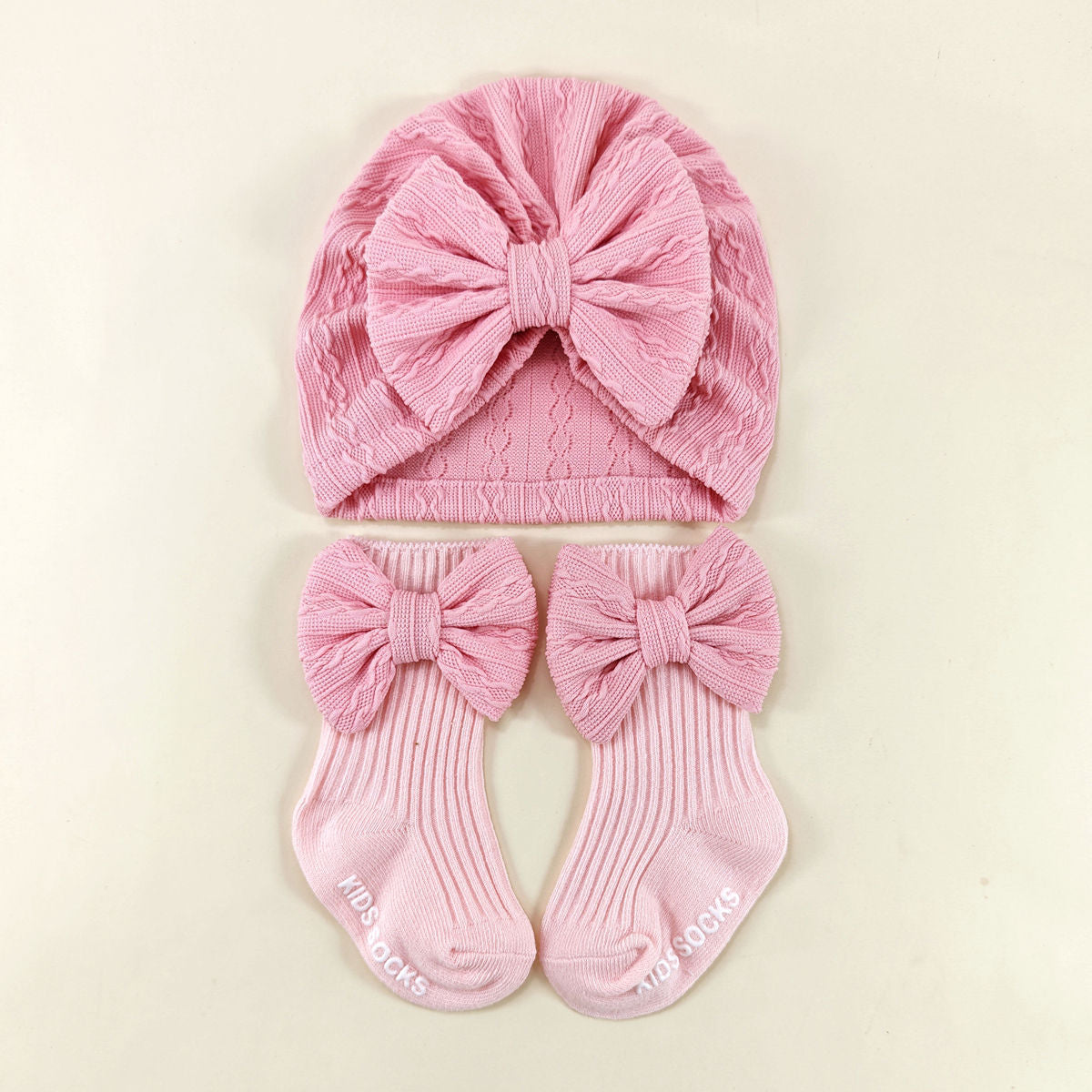 Set Cappellino Turbante + Calzini con Fiocco – Neonato