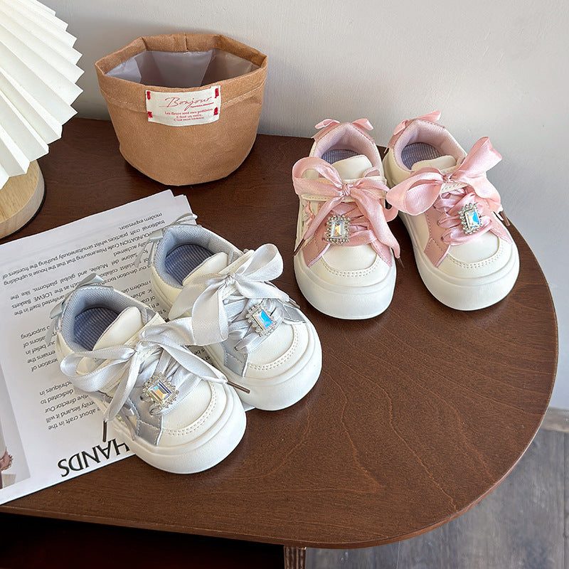 Sneakers Eleganti per Bambina con Fiocco in Raso e Decorazione