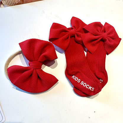Set Fiocco & Calzini Coordinati – Chicbaby Edition