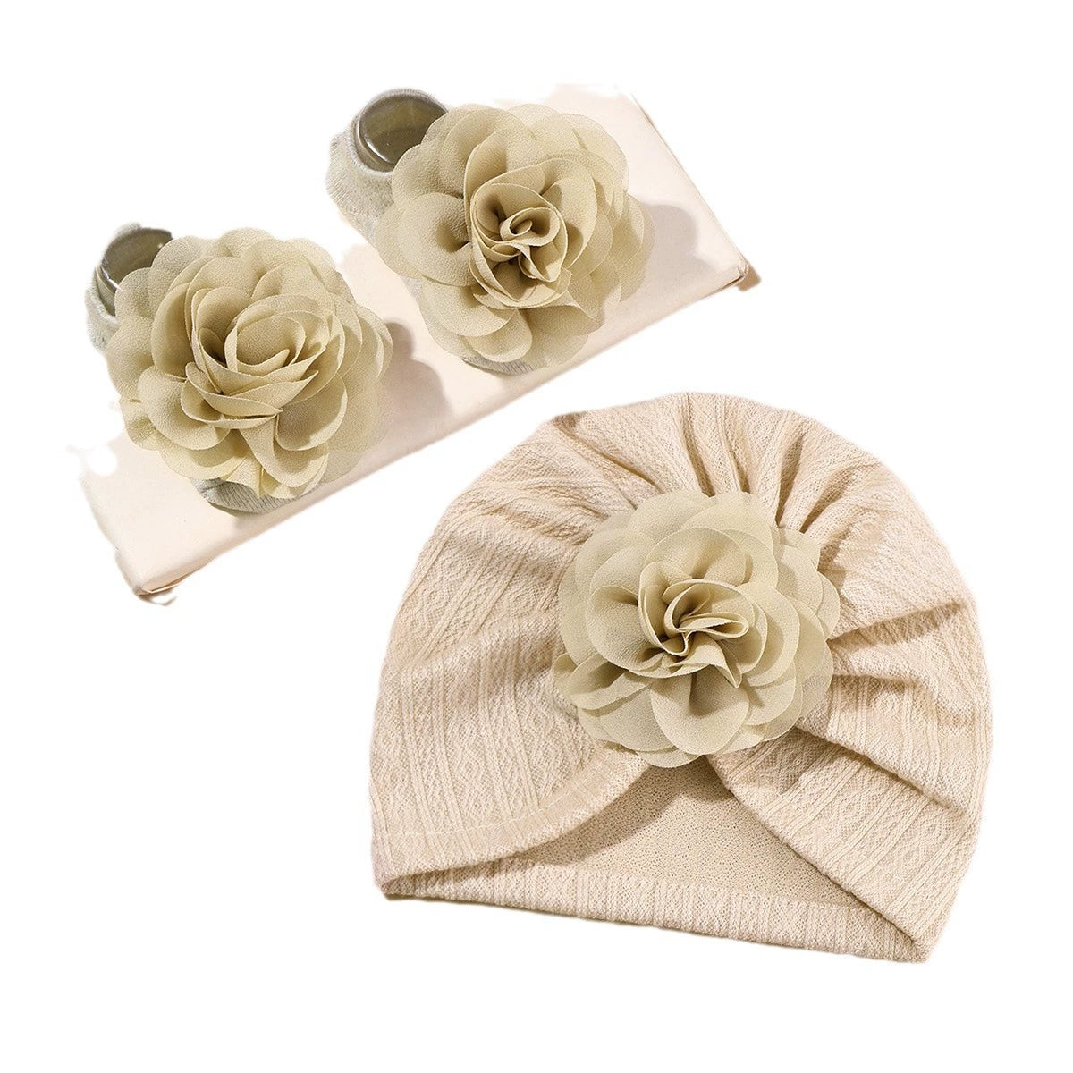 Set Cappellino + Scarpette Fiore – Elegance (0-6 mesi)