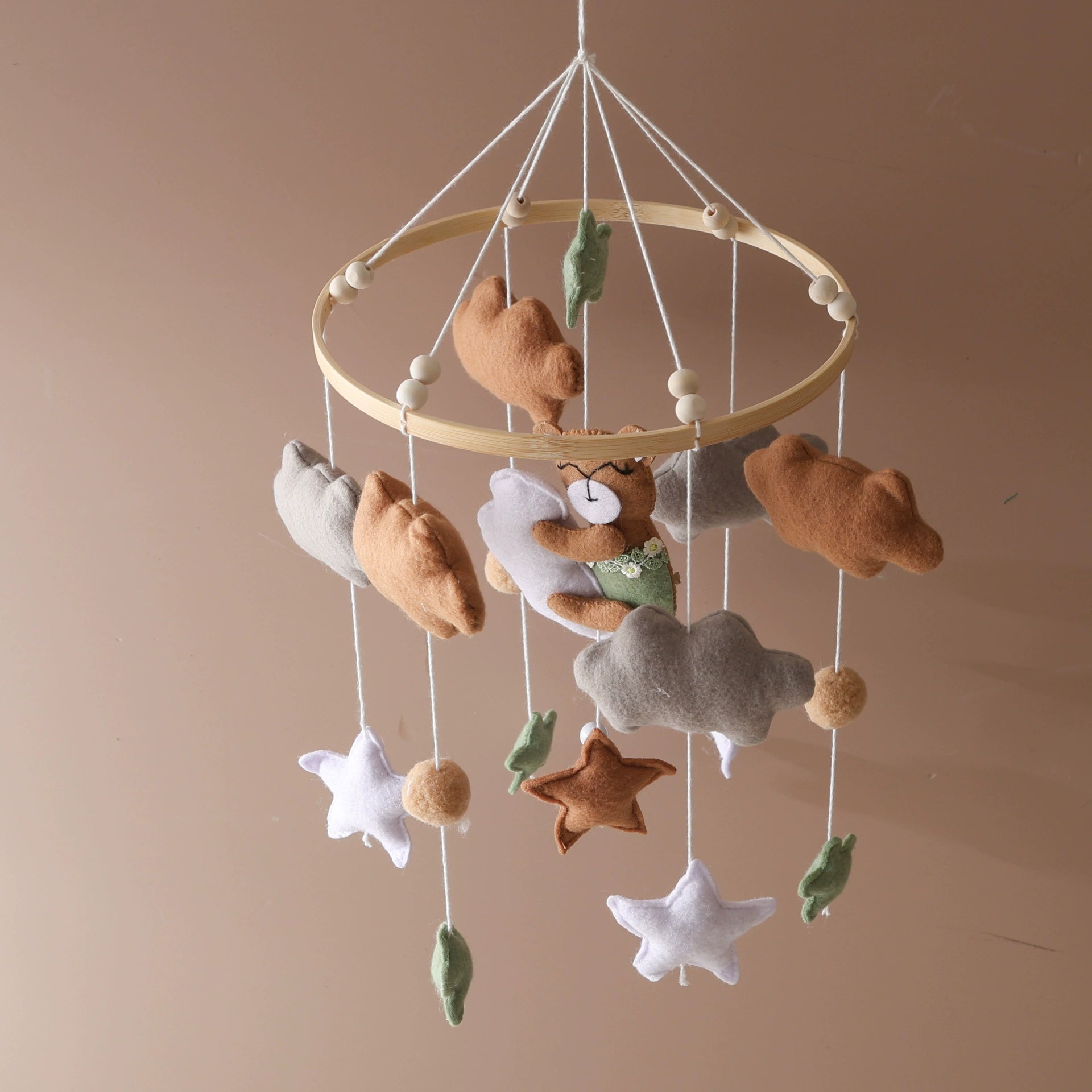 Giostrina in Feltro con Orsetto e Nuvole - Beige e Verde Naturale