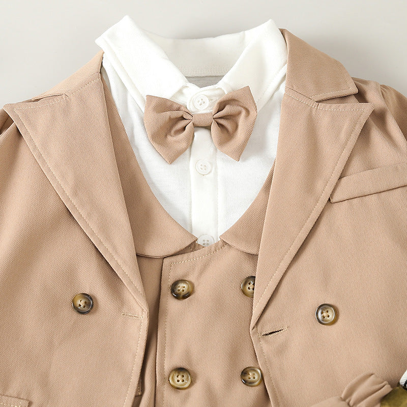 Elegante Completo per Bambini Beige con Bretelle e Papillon