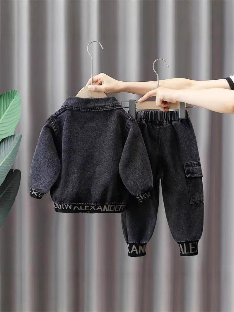 Completo bambino in denim nero con giacca e pantaloni cargo – Stile Urban