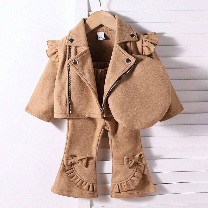 Completo Bimba "Paris Chic"  Giacca con Volant, Pantaloni con Fiocchi e Borsetta Coordinata