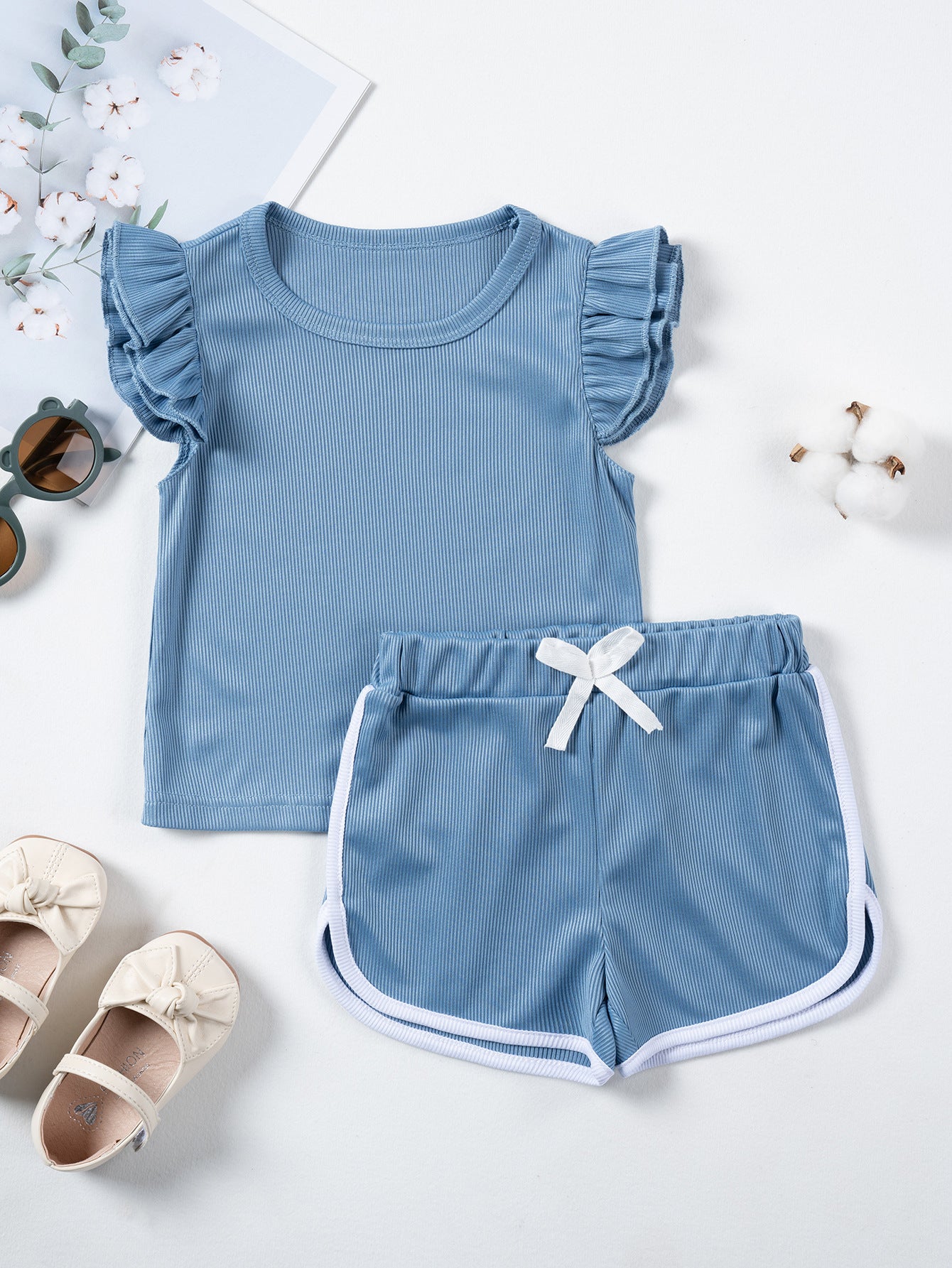 Completo Estivo Bambina – Maglietta con Volant e Shorts Coordinati