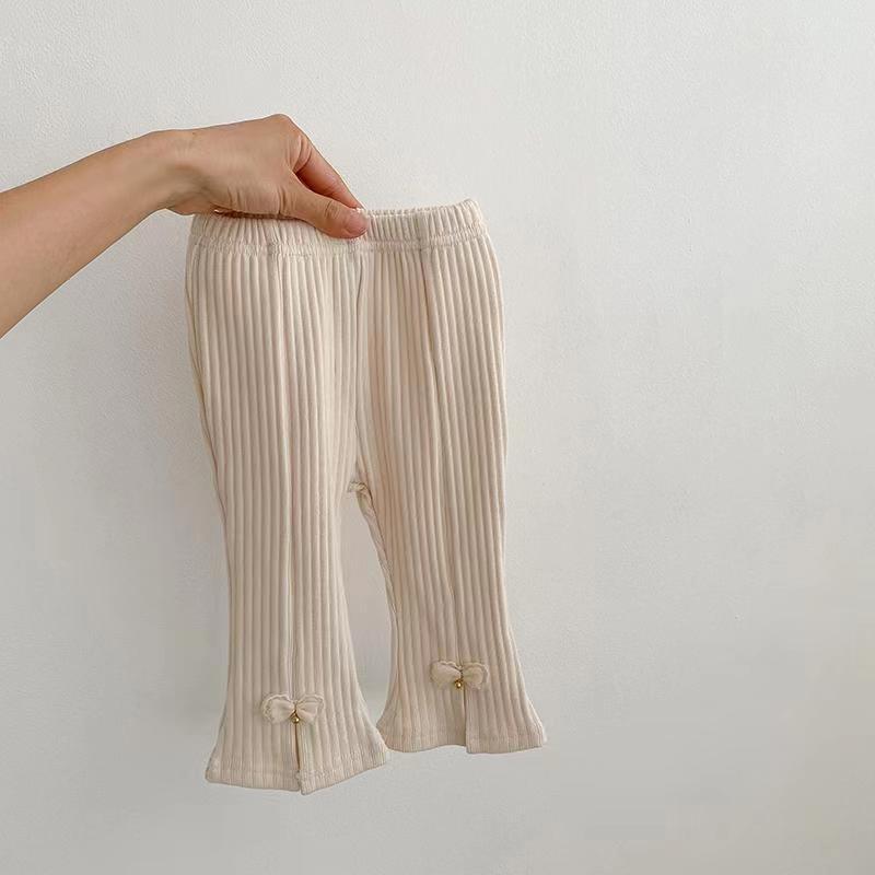 Leggings Bimba in Maglia Coste con Fiocchetto – Modello "Soft Chic"