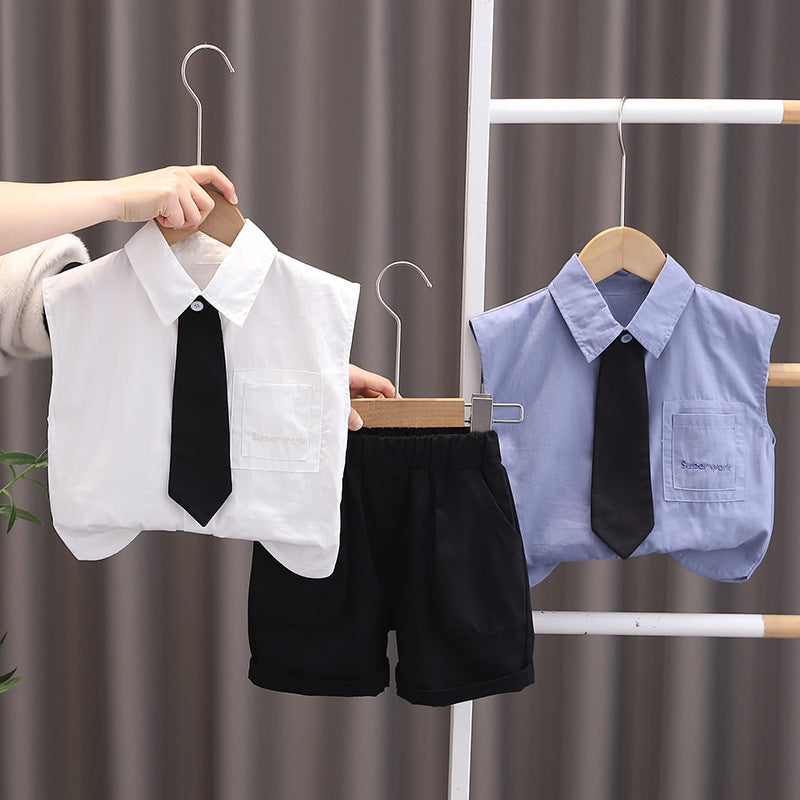 Completo Elegante Bimbo "Little Manager" - Camicia Senza Maniche con Cravatta e Shorts