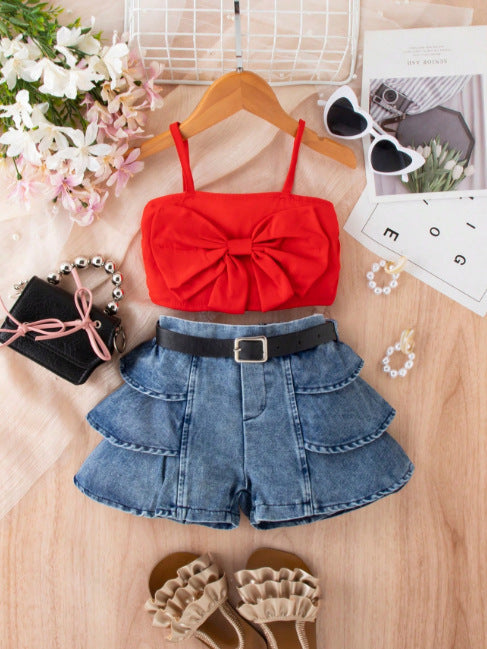 Completo Estivo per Bambina con Top Rosso e Shorts in Denim