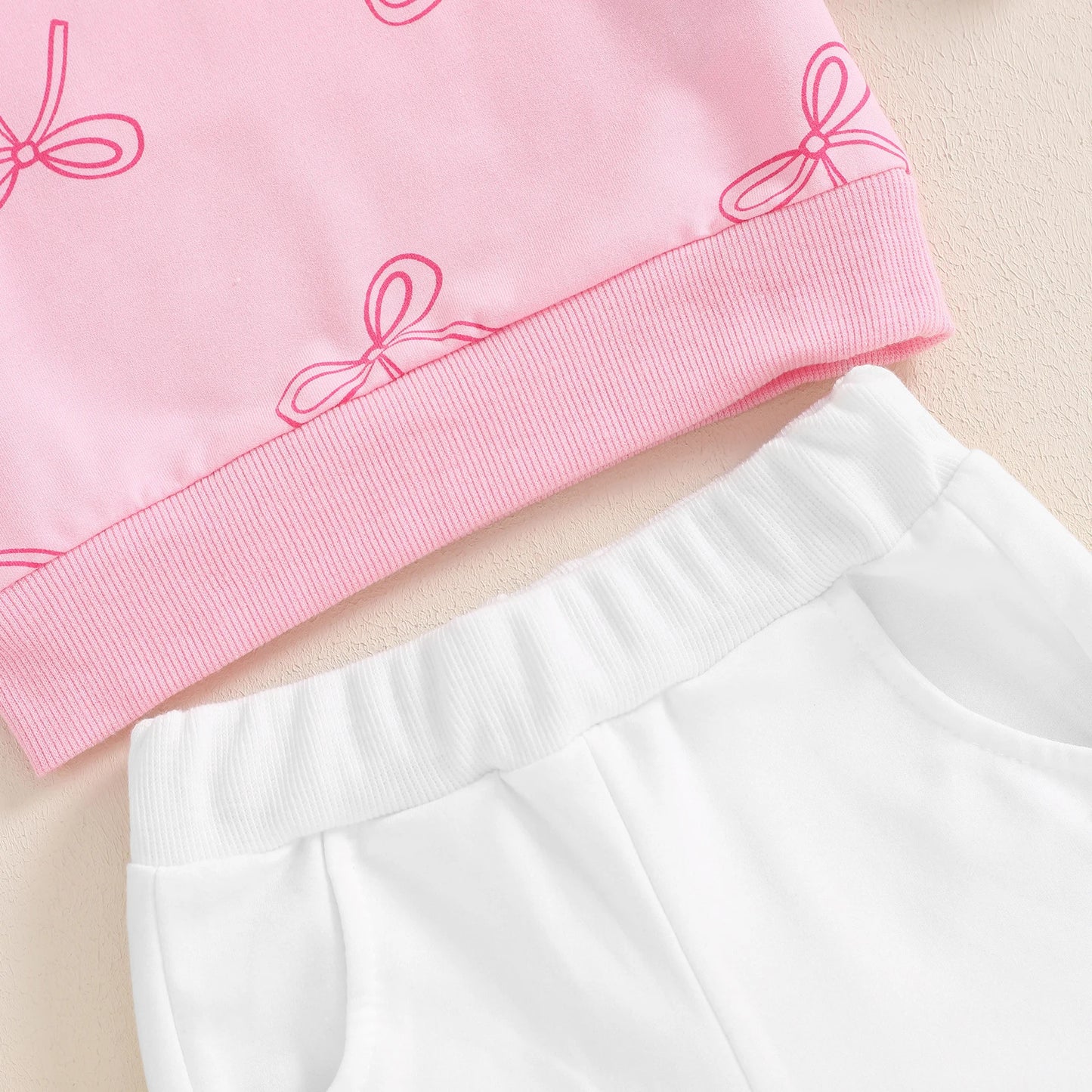 Completo Bambina con Felpa Rosa e Pantaloni Bianchi Decorati