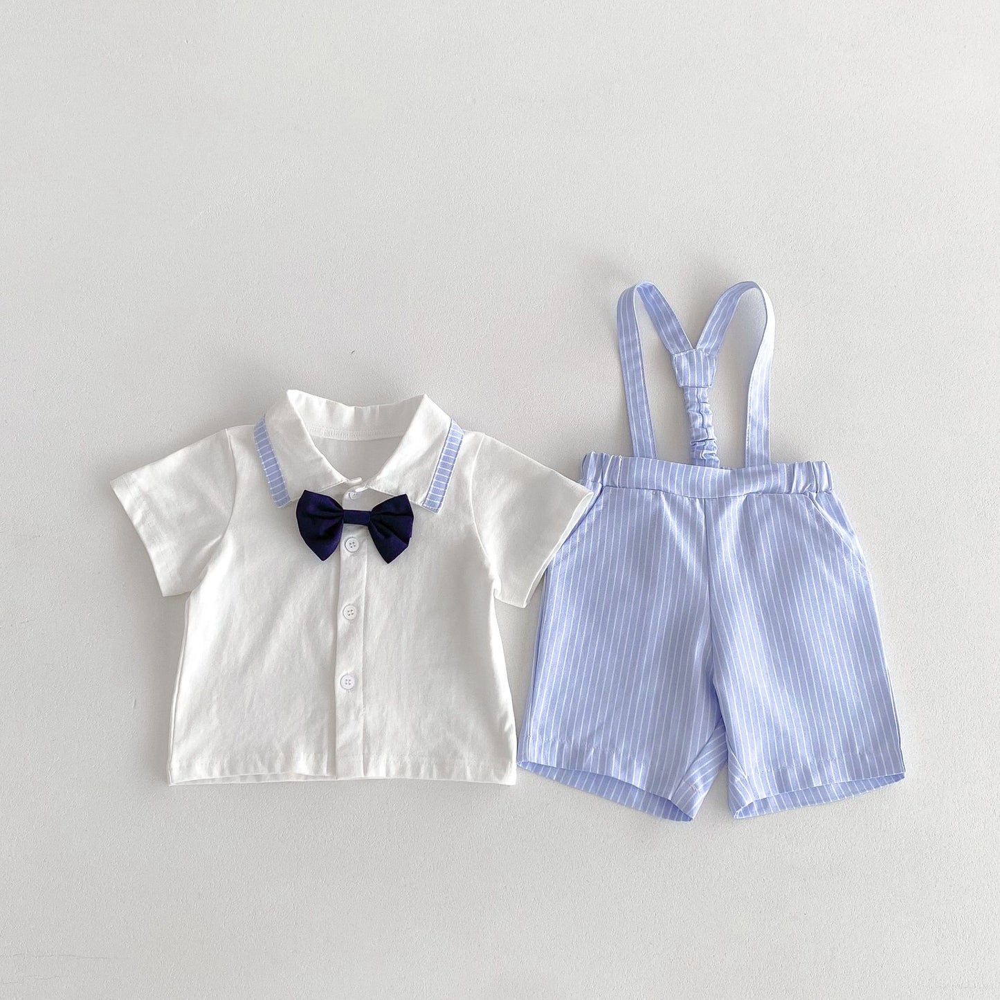 Completo estivo Elegante Bambino salopette e camicia