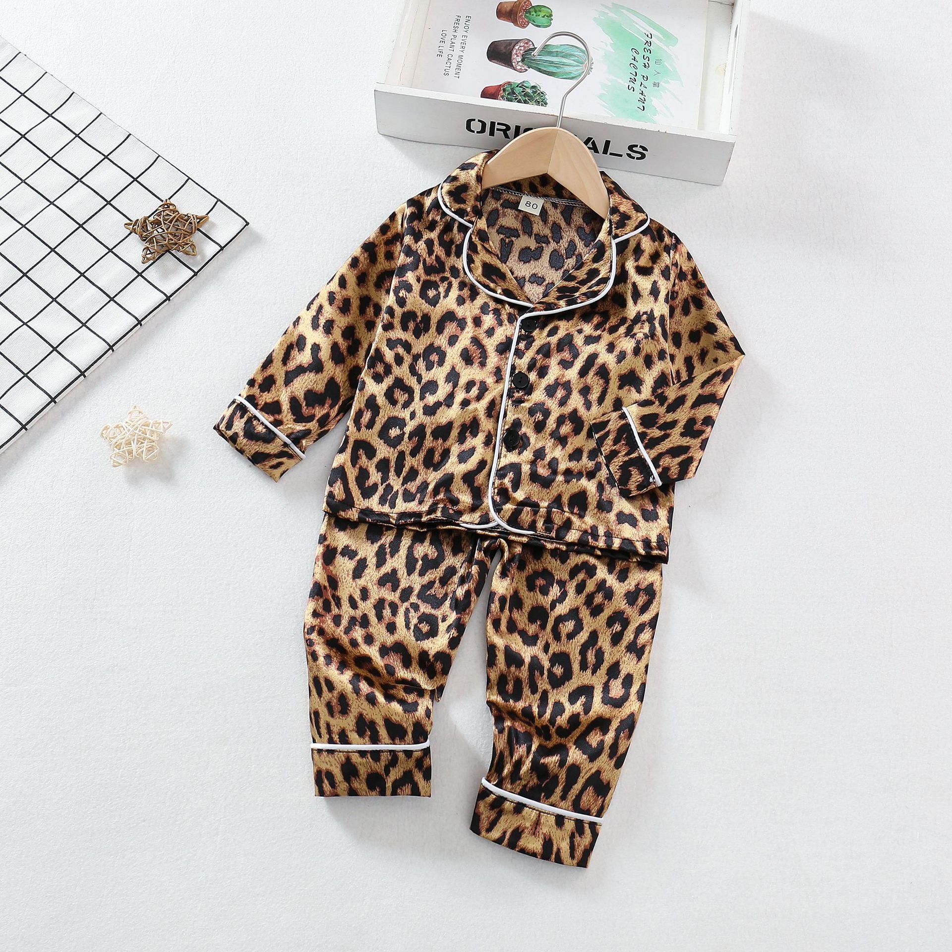Pigiama Bambina in Satin – Stampa Animalier Leopardato