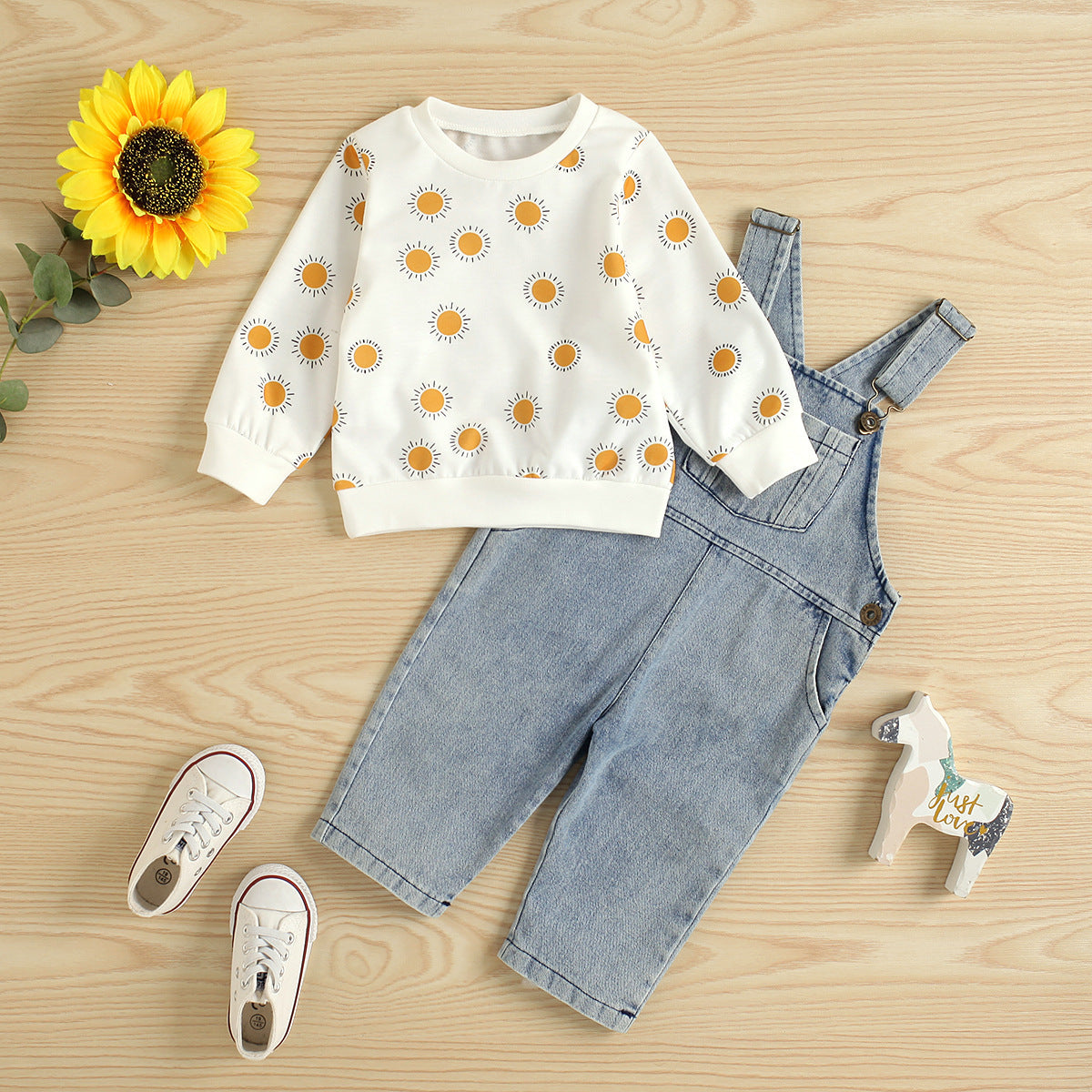 Salopette in Jeans + Maglia Maniche Lunghe con Sole BIMBO/BIMBA