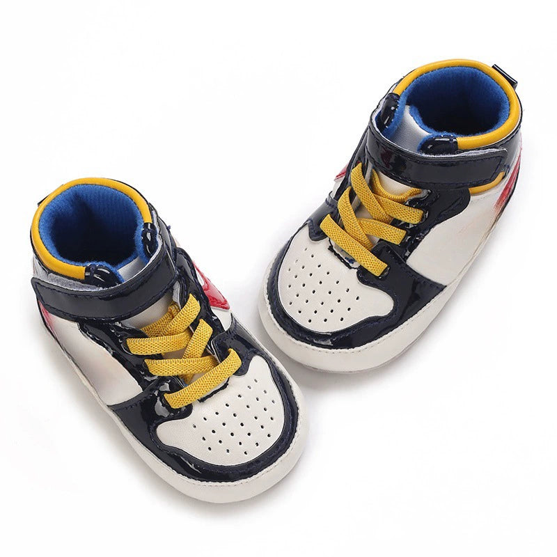 Sneakers Alte Neonato in Ecopelle – Scarpe Morbide Antiscivolo con Lacci e Strap